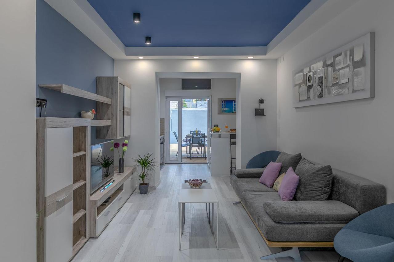 Arena Blue Dream - Modern With Terrace Apartment *
